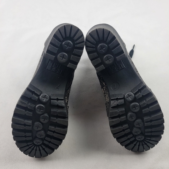 Time and Tru memory foam chunky heel lace up snake print platform combat boots - Picture 5 of 7